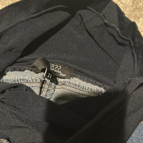 1822 Denim Maternity Jeans - Picture 3 of 3